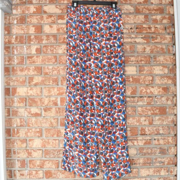 𝅺TANNER Silk Palazzo Pants - Picture 3 of 4